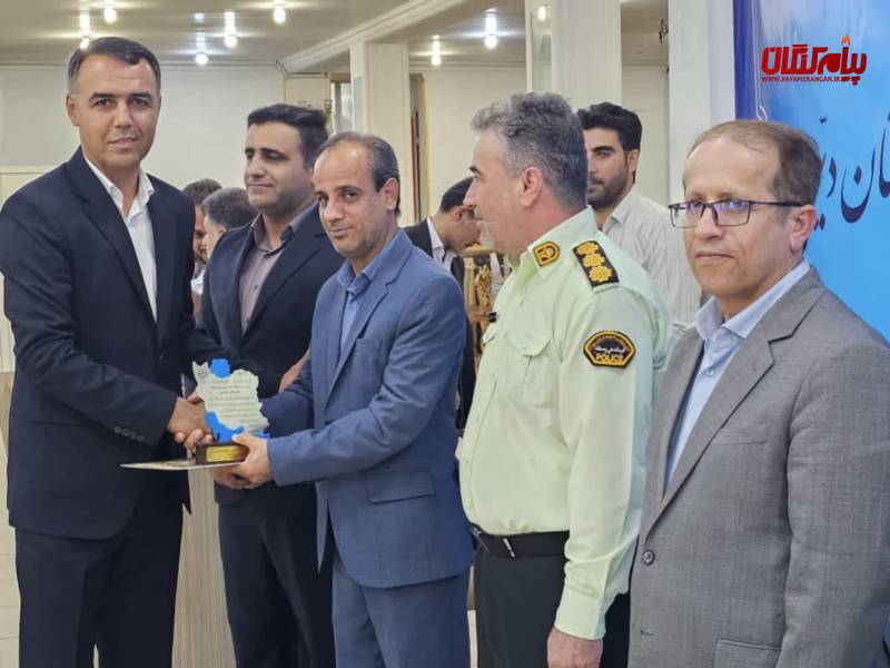 درخشش دوباره شهردار دوراهک به عنوان مدیر برتر شهرستان دیّر