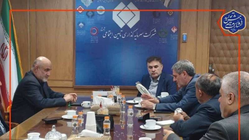 نشست مشترک استانداران بوشهر و فارس با مدیرعامل شستا