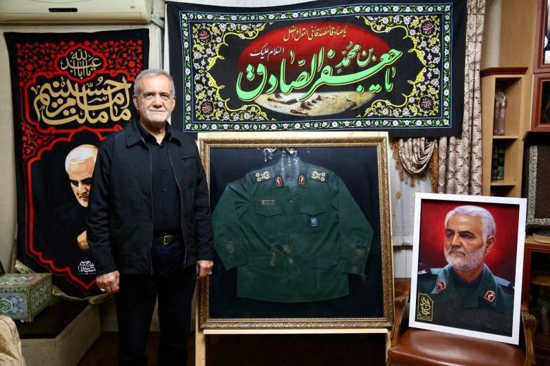دیدار از خانواده شهید سلیمانی