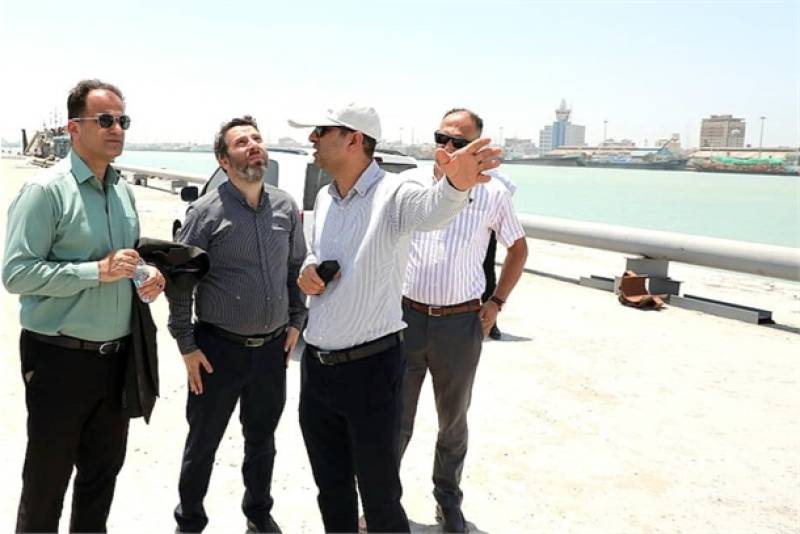 بازدید مدیرکل مهندسی سواحل و بنادر سازمان بنادر و دریانوردی از سواحل بوشهر