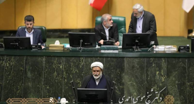 زیرساخت‌های جاده‌ای جنوب استان ناقص و خطرآفرین است
